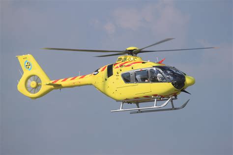 helicopter ec135 weight.